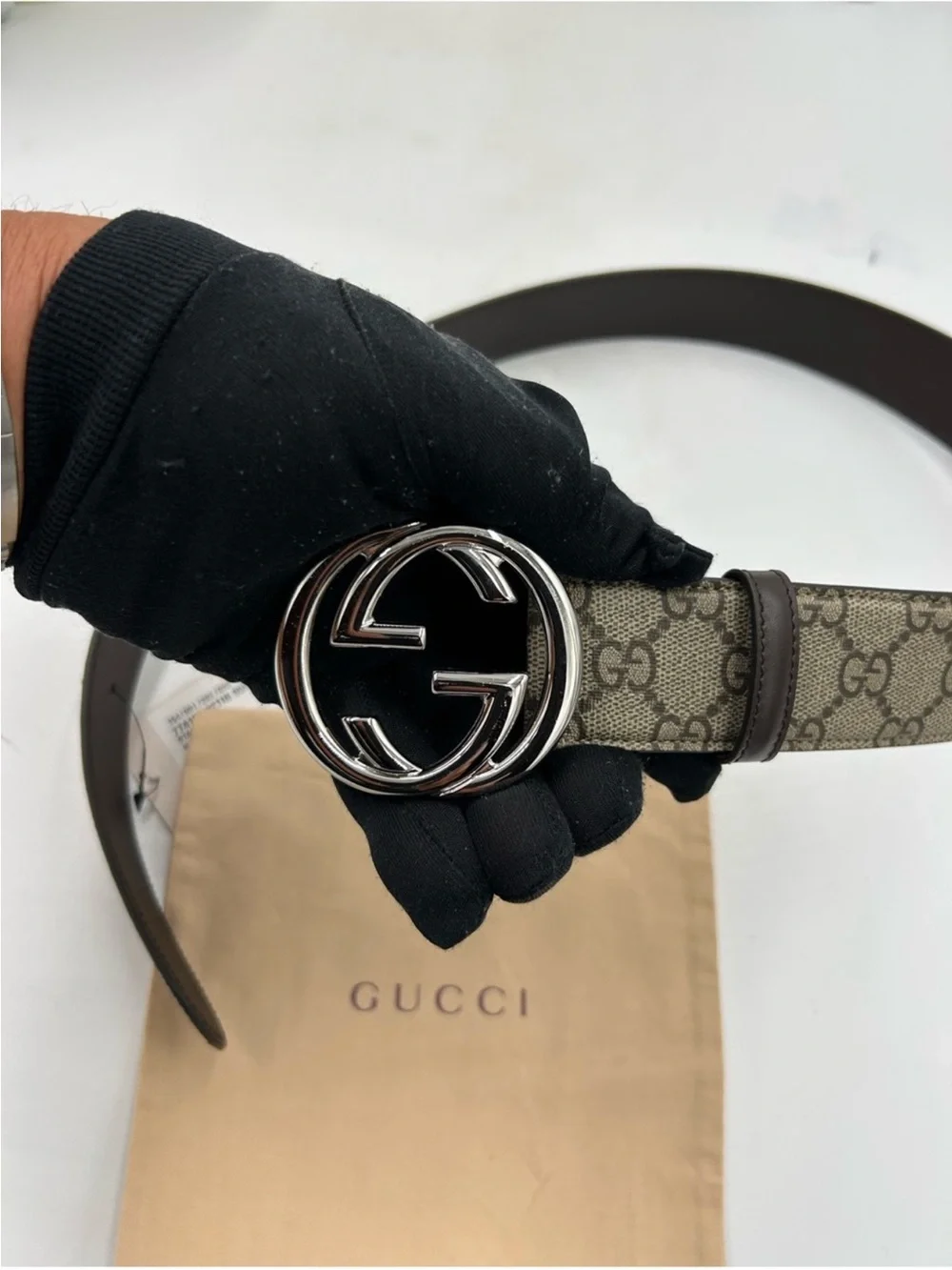 Men’s Gucci GG supreme belt interlocking G buckle size 80/32 inch made Italy